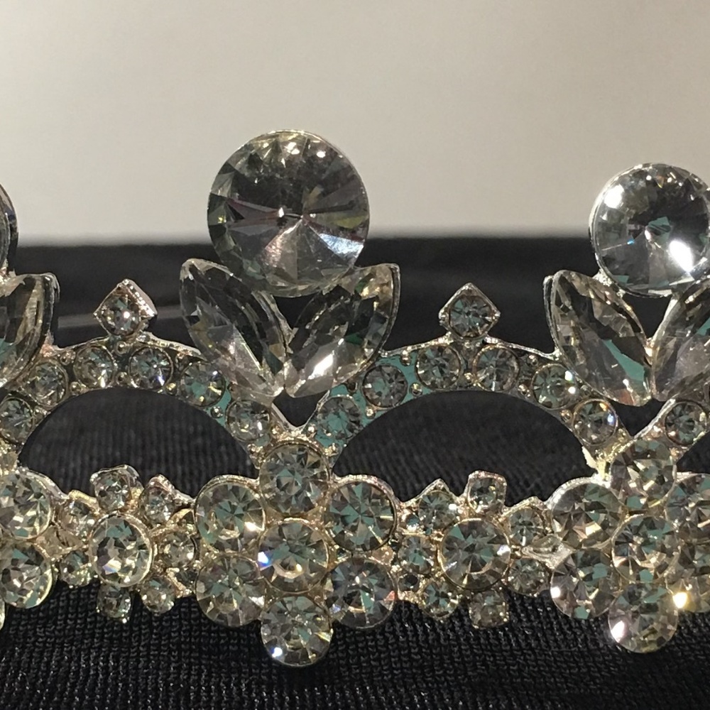 Tiara - Picture 2 of 5